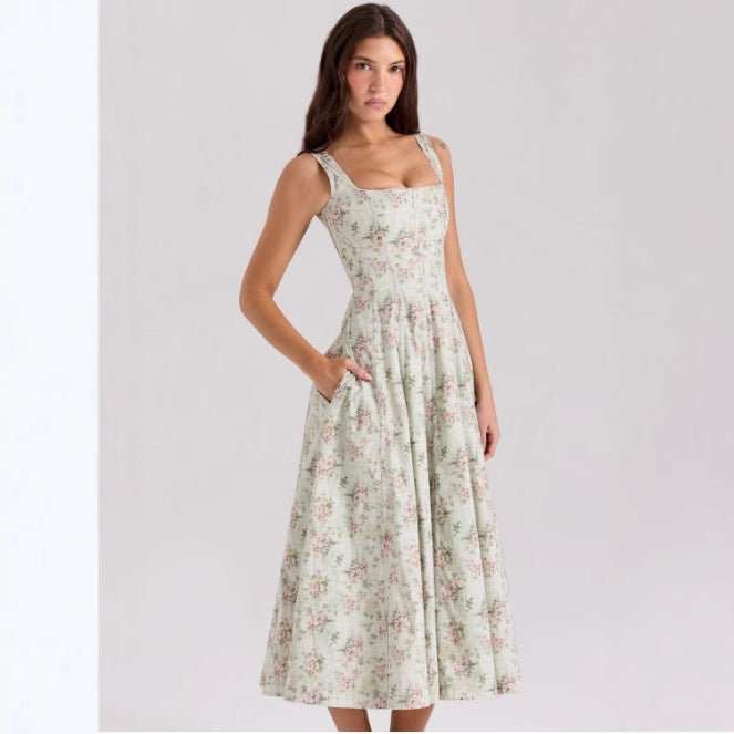 Summer strapless floral dress, floral pattern detail, breathable material