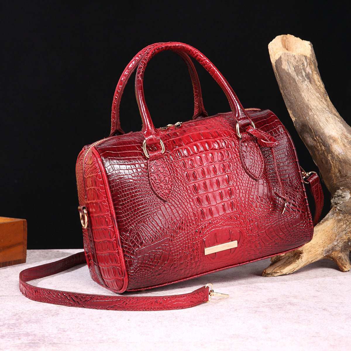 Elegant Retro Women&