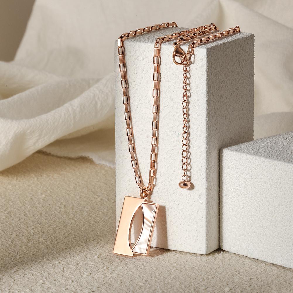 Elegant Square Shell Pendant Necklace - Yourstylesite