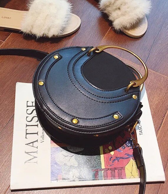 Timeless Chic Round Crossbody Bag - Yourstylesite