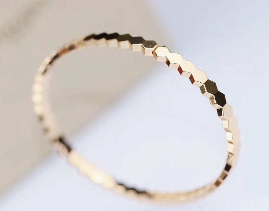 Sterling Silver Honeycomb Bracelet: Elegant Beauty in Gold & Silver - YOURSTYLESITE