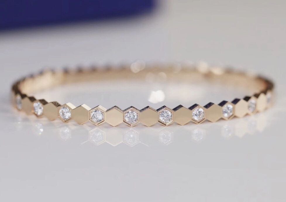 Sterling Silver Honeycomb Bracelet: Elegant Beauty in Gold & Silver - YOURSTYLESITE