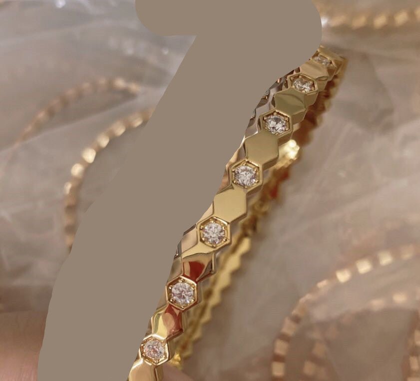 Sterling Silver Honeycomb Bracelet: Elegant Beauty in Gold & Silver - YOURSTYLESITE