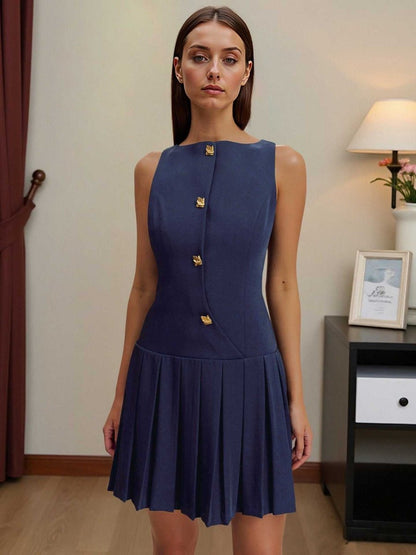 Elegant Sleeveless Pleated Shift Dress - Yourstylesite