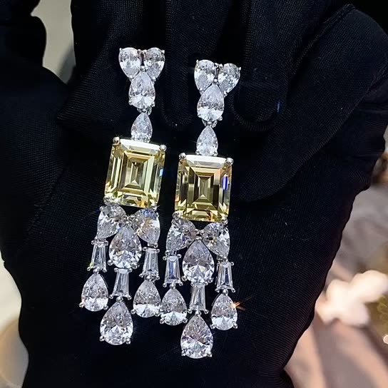 Geometric Diamond Earrings: Vintage Chic for Fashionable Women. - Yourstylesite