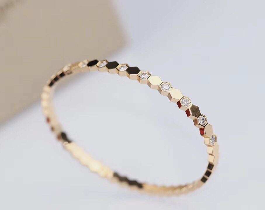 Sterling Silver Honeycomb Bracelet: Elegant Beauty in Gold &amp; Silver - YOURSTYLESITE